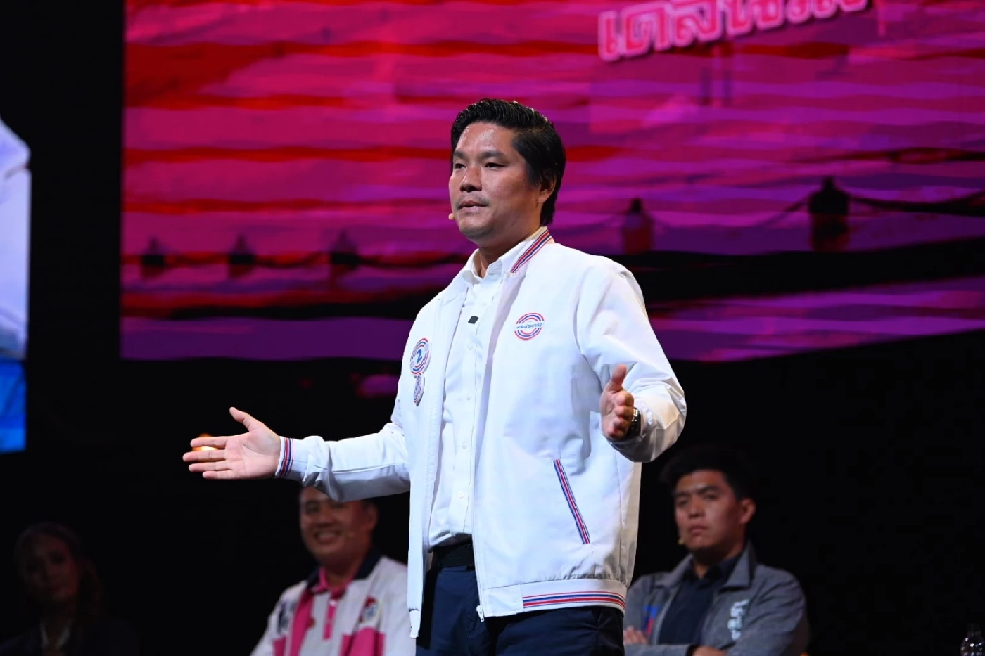 "ระพีพัฒน์" หวังพลังเงียบอุ้มเข้าสภาฯ ระบุ โค้งสุดท้ายลุยเต็มที่