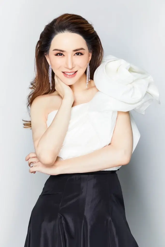 แอน จักรพงษ์ ติดโผ หนึ่งในร้อยผู้ทรงอิทธิพลชาวเอเชีย