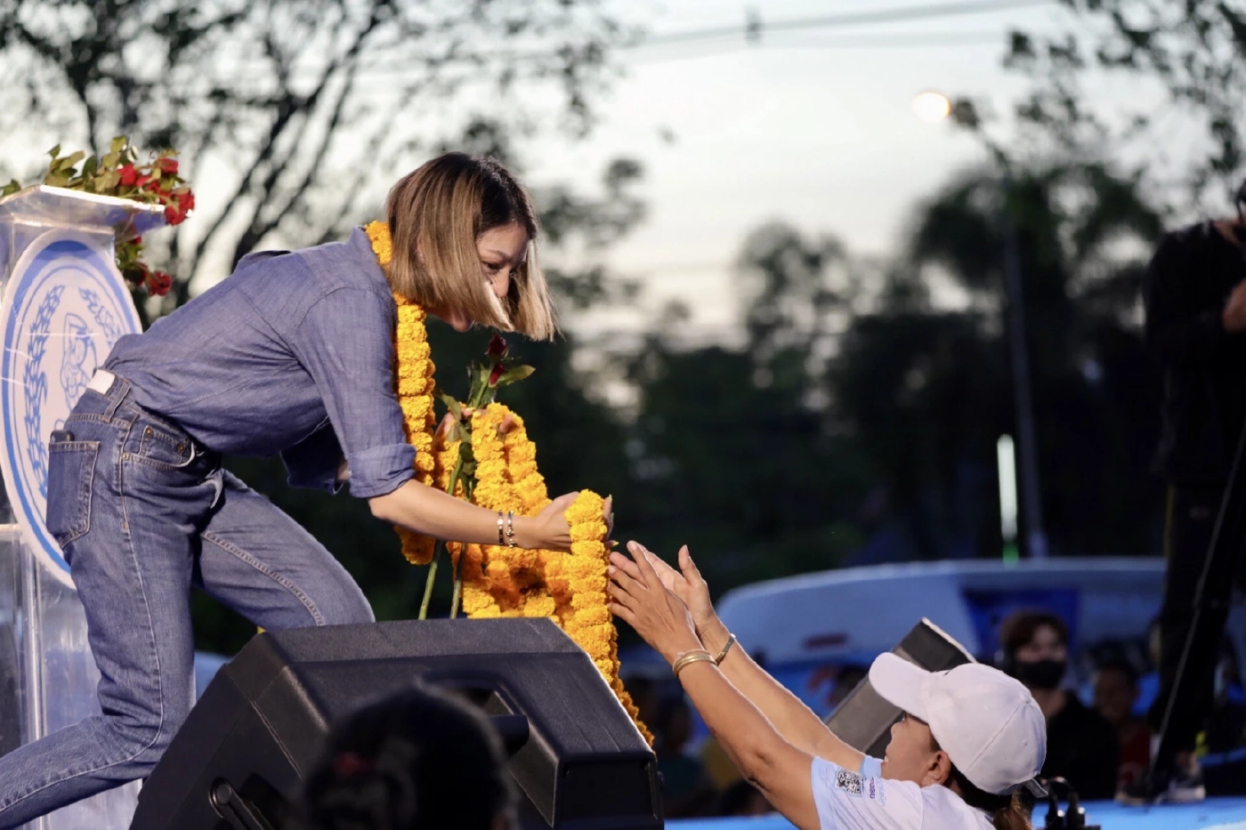 มาดามเดียร์ อ้อนชาวคลองหอยโข่ง สร้างประวัติศาสตร์อีกครั้ง ลั่นปักธงได้แน่