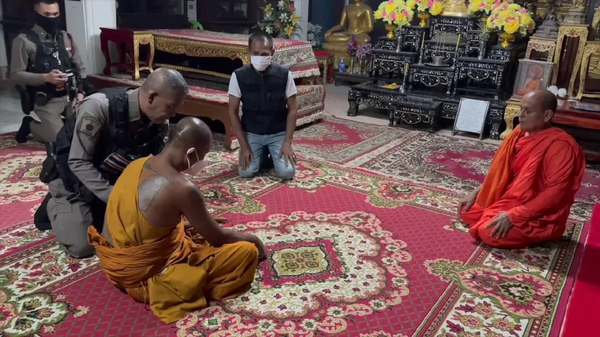 หลวงพี่ธุดงค์ 2 เดือน กลับวัดก่อเหตุแทงพระลูกวัดเดียวกันไส้ทะลัก คาดเมายา