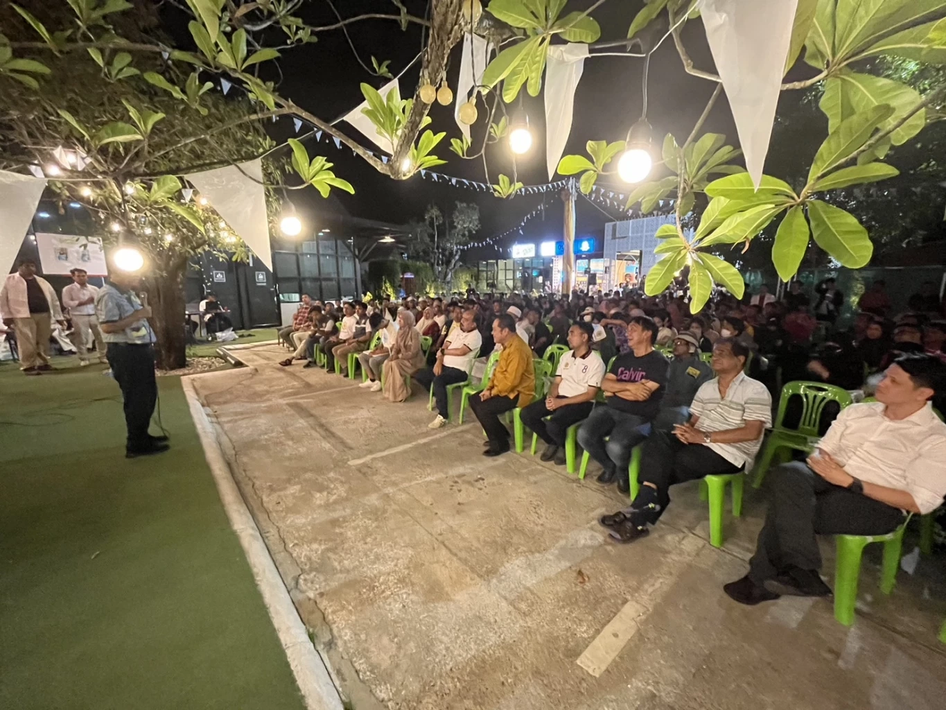 "พรรคประชาชาติ" ปิดปราศรัยสามจังหวัดชายแดนใต้ ชูนโยบายสร้างคนสร้างชาติ