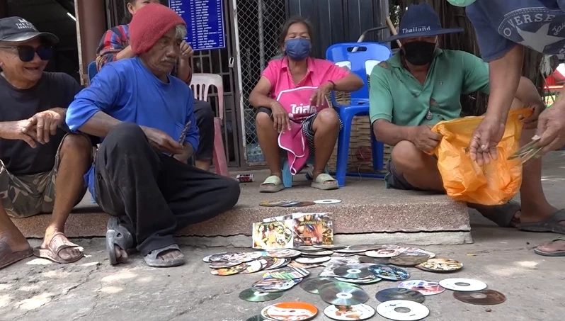 เจ้าคณะอำเภอจับสึก "หลวงพ่อหวัง" ไม่ได้ แม้เจอหลักฐานซีดีหนังโป๊ในกุฏิ