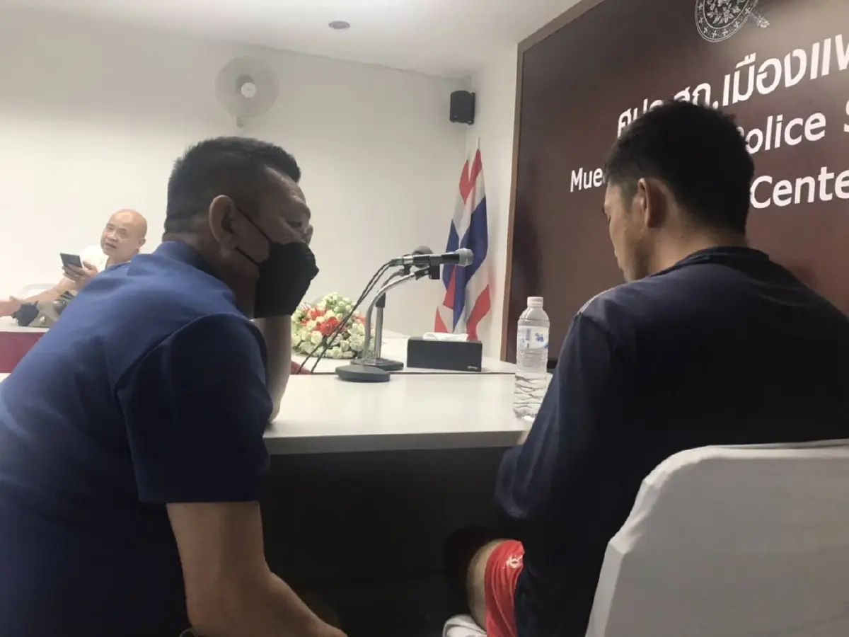 นายกฤตธี เข้ามอบตัวกลางดึก หวั่นถูกวิสามัญ