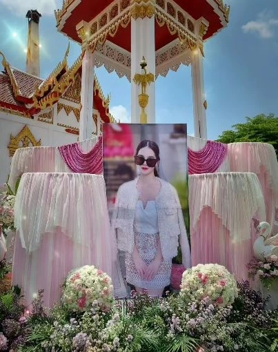 เพื่อนแจงข้อเท็จจริง GPS พาหลง ทำ "น้องพลอย" นางแบบอิสระ ขับรถตกทางด่วน