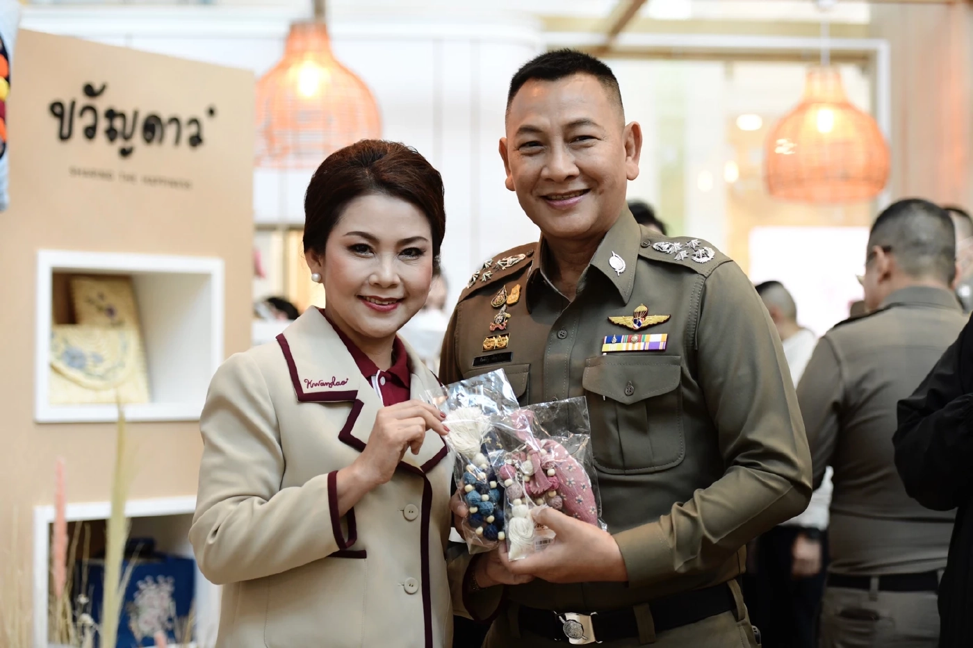 "ขวัญดาว” ผลิตภัณฑ์ใหม่ ต่อยอดงานฝีมือ ส่งเสริมคุณภาพครอบครัวตำรวจ