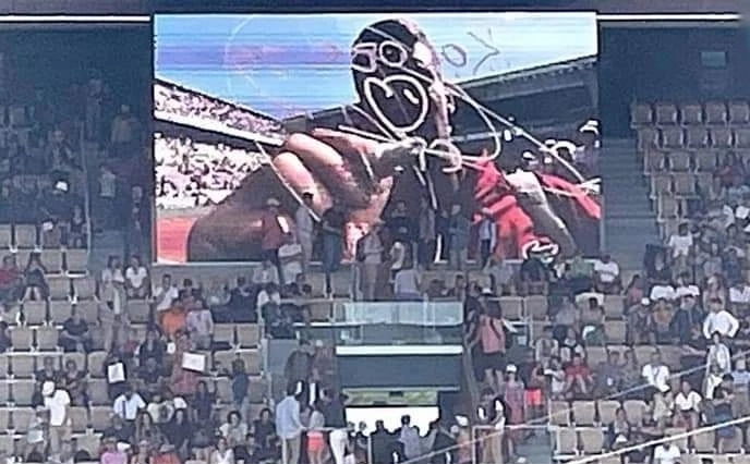 เรื่องที่ยากแยก "การเมือง" กับ "กีฬา" ที่ French Open