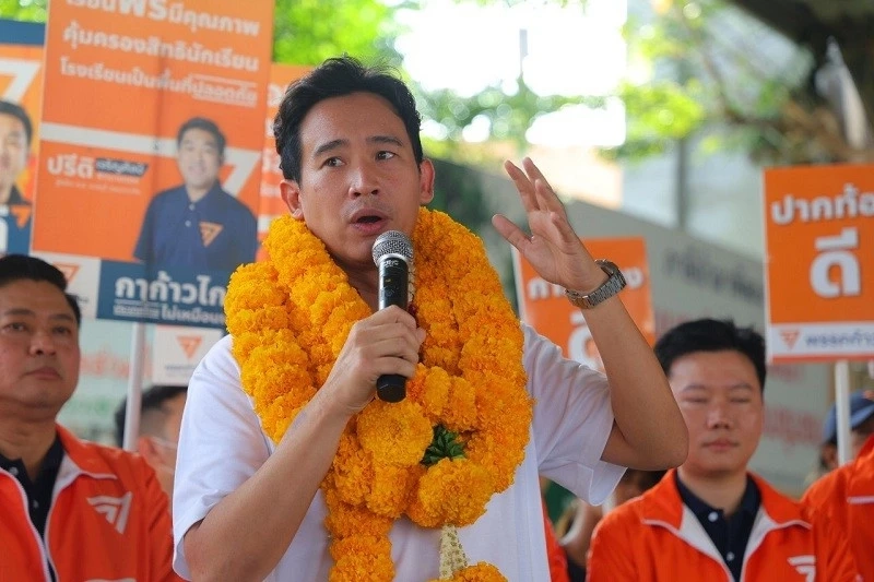 ผ่าดวง ทิม พิธา ลิ้มเจริญรัตน์ พรรคก้าวไกล แคนดิเดตนายกรัฐมนตรี