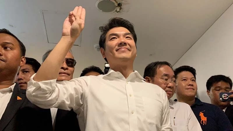 "เพื่อไทย" สอนมวย "ปิยบุตร" อย่าหวังกินรวบทั้งนายกฯ-ประธานสภา