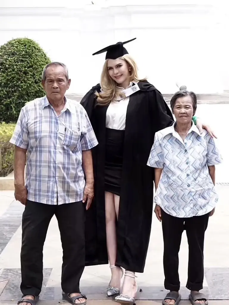 สาวนักสู้ชีวิต จากเด็กวัดสู่ ป.โท เกียรตินิยมที่อังกฤษ เคยโดนบูลลี่บ้านจน 