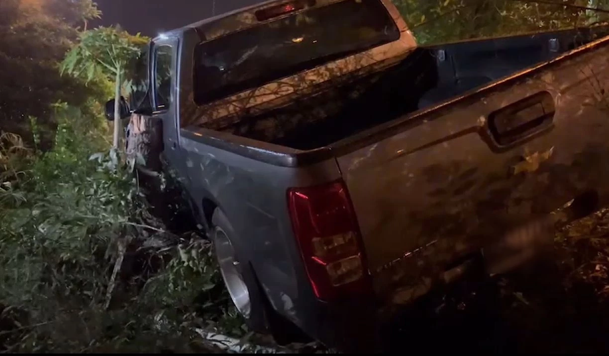 อีกแล้ว! แก๊งปาหินอ่างทองอาละวาด ผู้เสียหายขับรถตาม หวิดพุ่งตกน้ำ