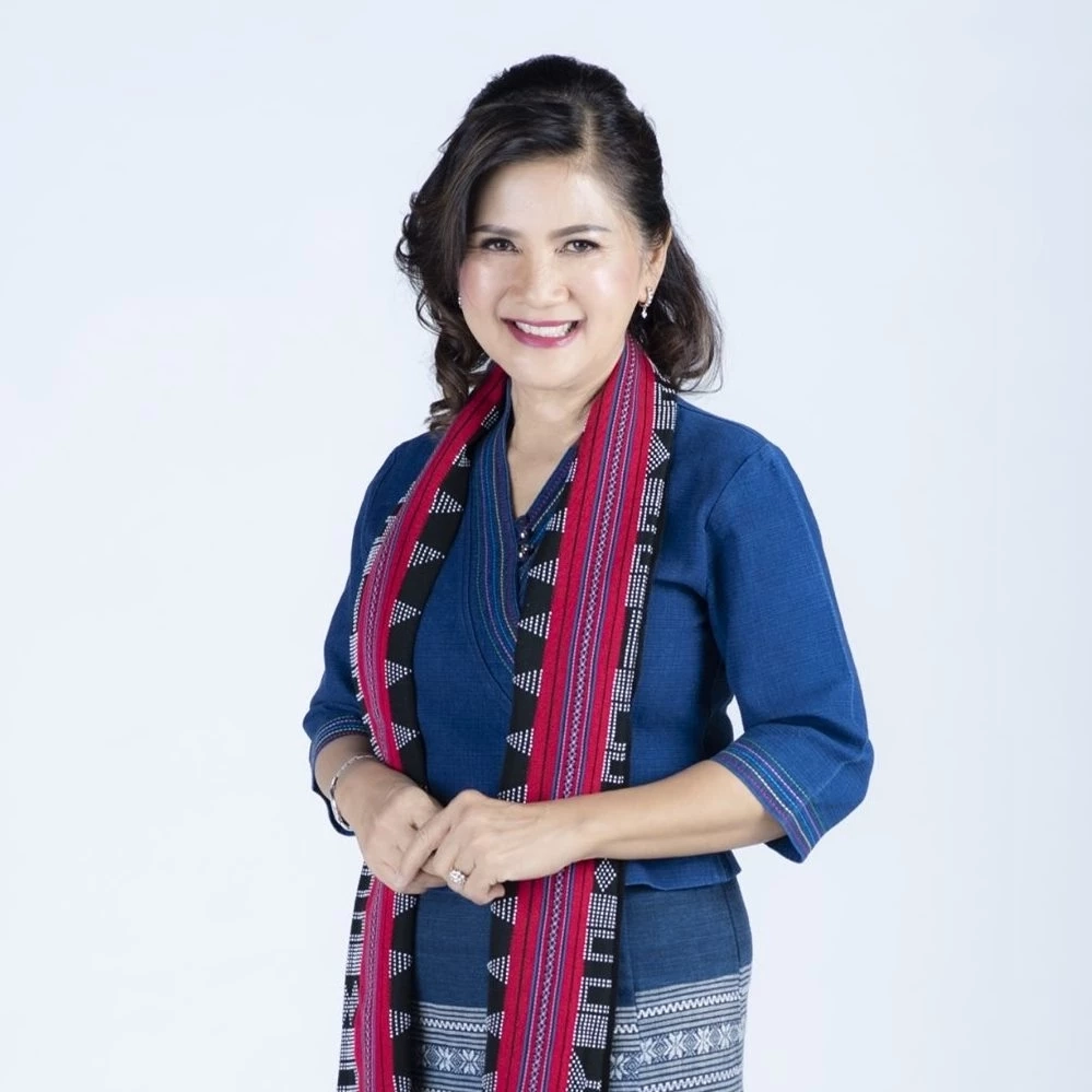 จันทร์เพ็ญ ประเสริฐศรี