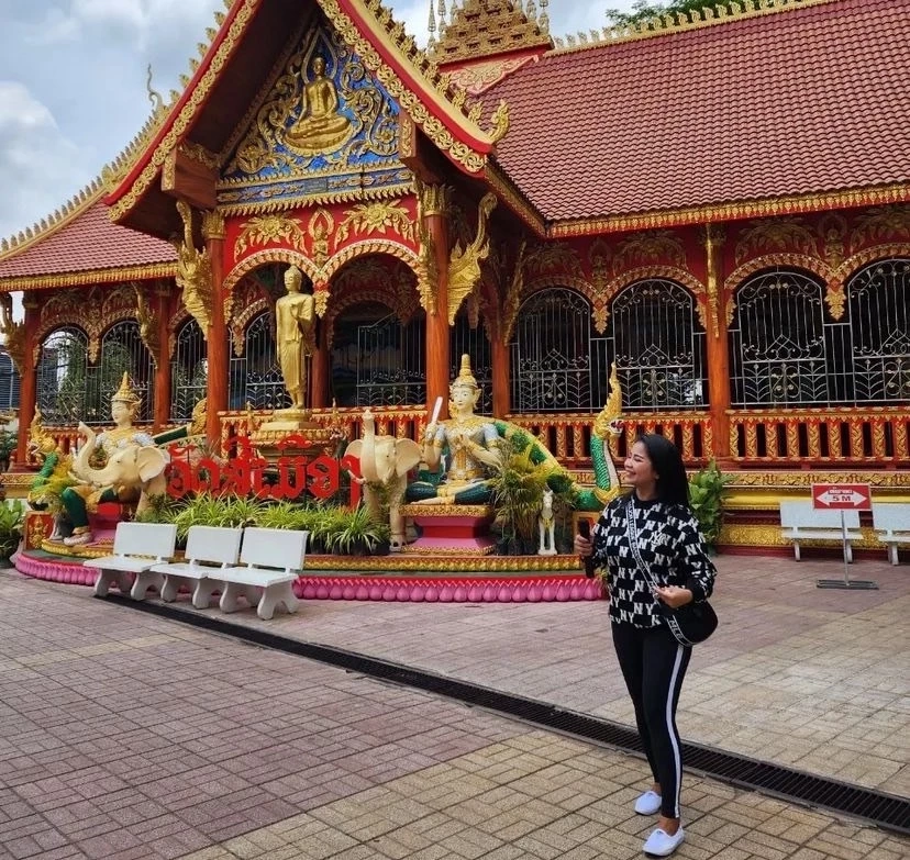 "ตั๊ก ศิริพร" โพสต์โต้ หลังเจอดราม่า ชาวเน็ตลาวไม่พอใจร้องเพลงในวัด