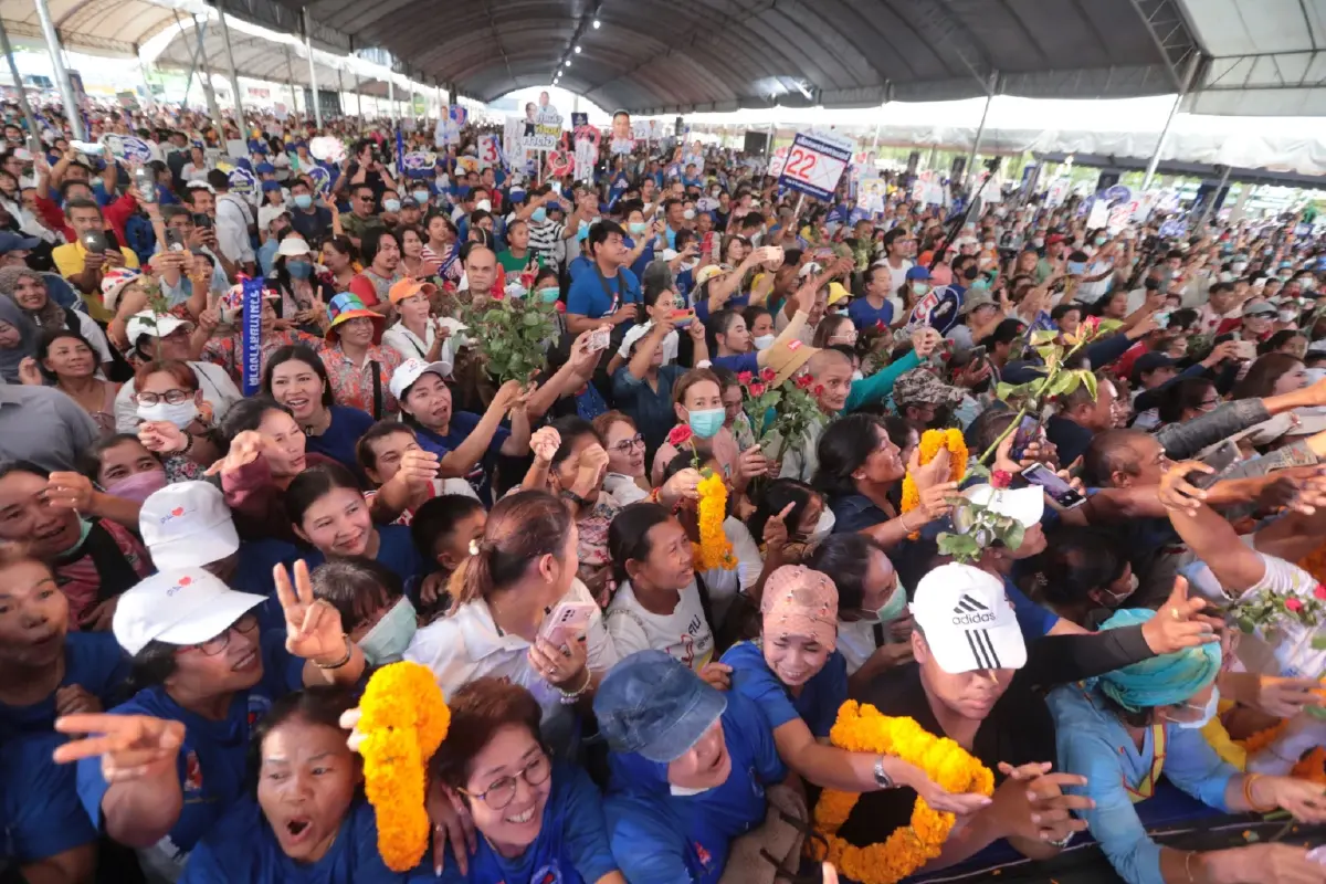 "บิ๊กตู่" ออดอ้อนขอคะแนนคนใต้ยกจังหวัด หวังสานงานที่ยังค้างไว้ให้เสร็จ