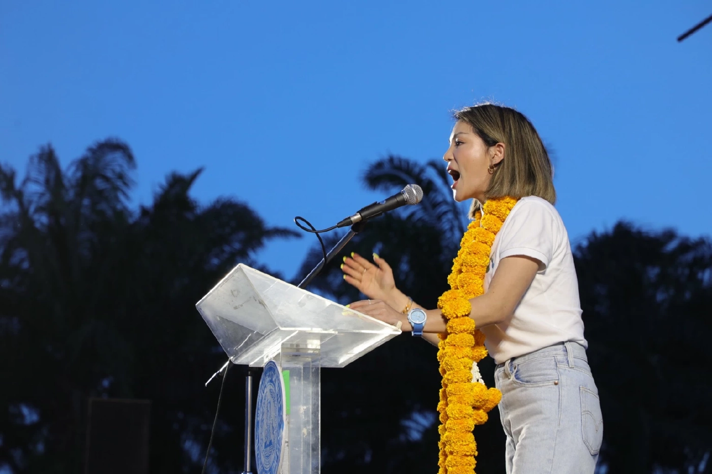 &quot;มาดามเดียร์&quot;ปลุกชาวเมืองคอนเลือกคนที่อุดมการณ์อย่าให้ความกลัวครอบงำ