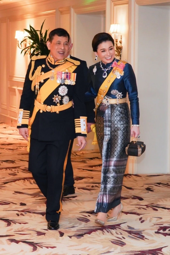 ในหลวง-พระราชินี เสด็จฯ ทรงร่วมพระราชพิธีราชาภิเษก กษัตริย์ชาร์ลส์ที่ 3