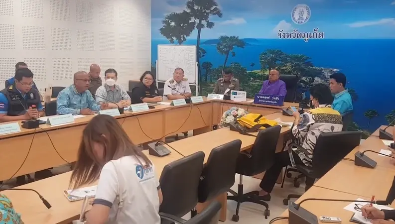 ตร.แจ้งข้อหา คนขับ "สปีดโบ๊ท" ชนเสาส่งสัญญาไฟนำร่อง ฐานทำการโดยประมาท