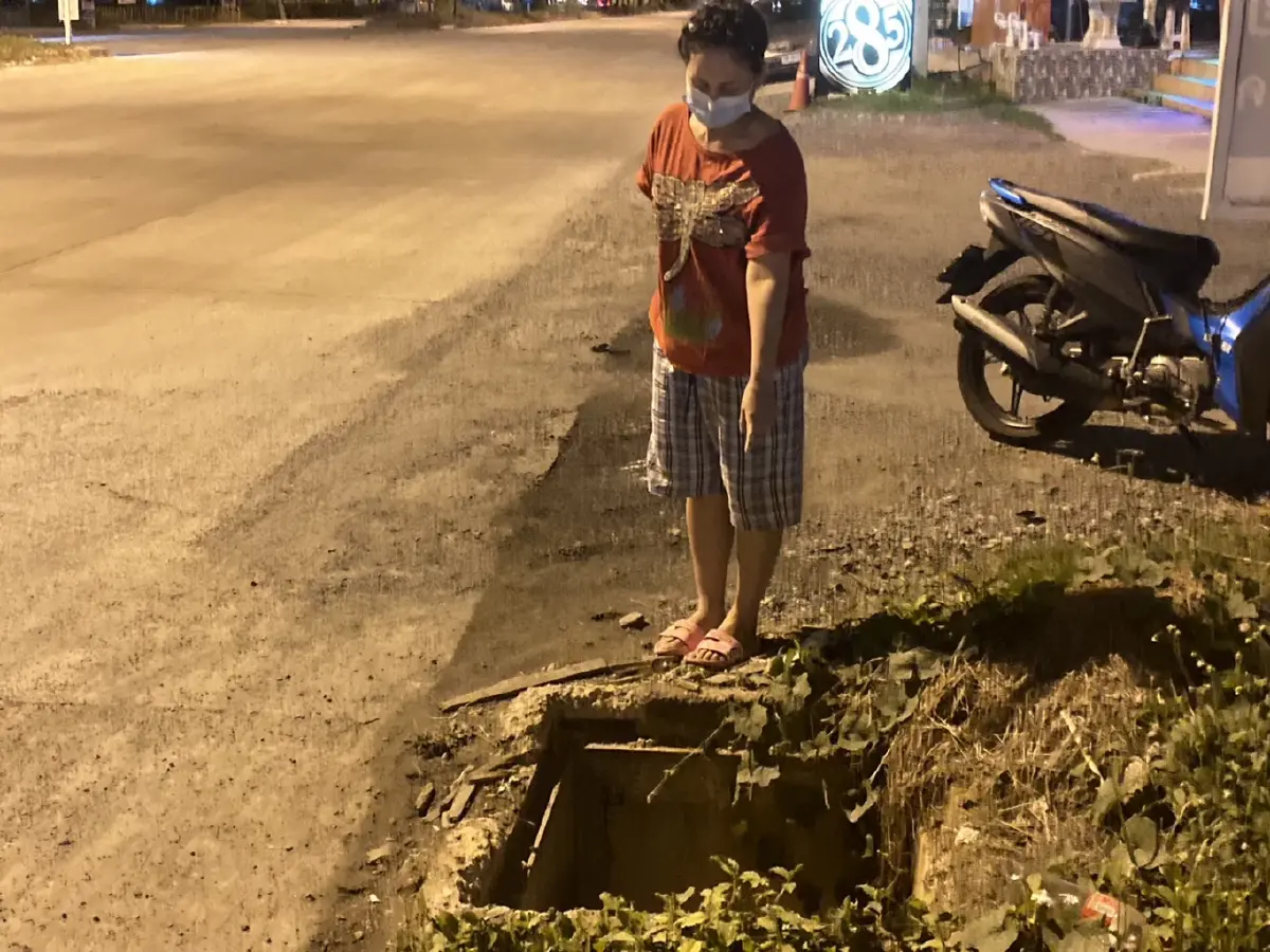 แม่โวยลูกเดินตกท่อลึก 3 เมตร ถลอกทั้งตัว เหตุไร้ฝาปิด