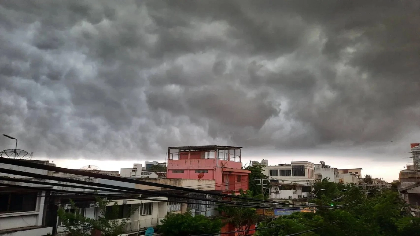 พยากรณ์อากาศวันพรุ่งนี้ กรุงเทพและปริมณฑล มีฝนฟ้าคะนอง ร้อยละ60ของพื้นที่ 