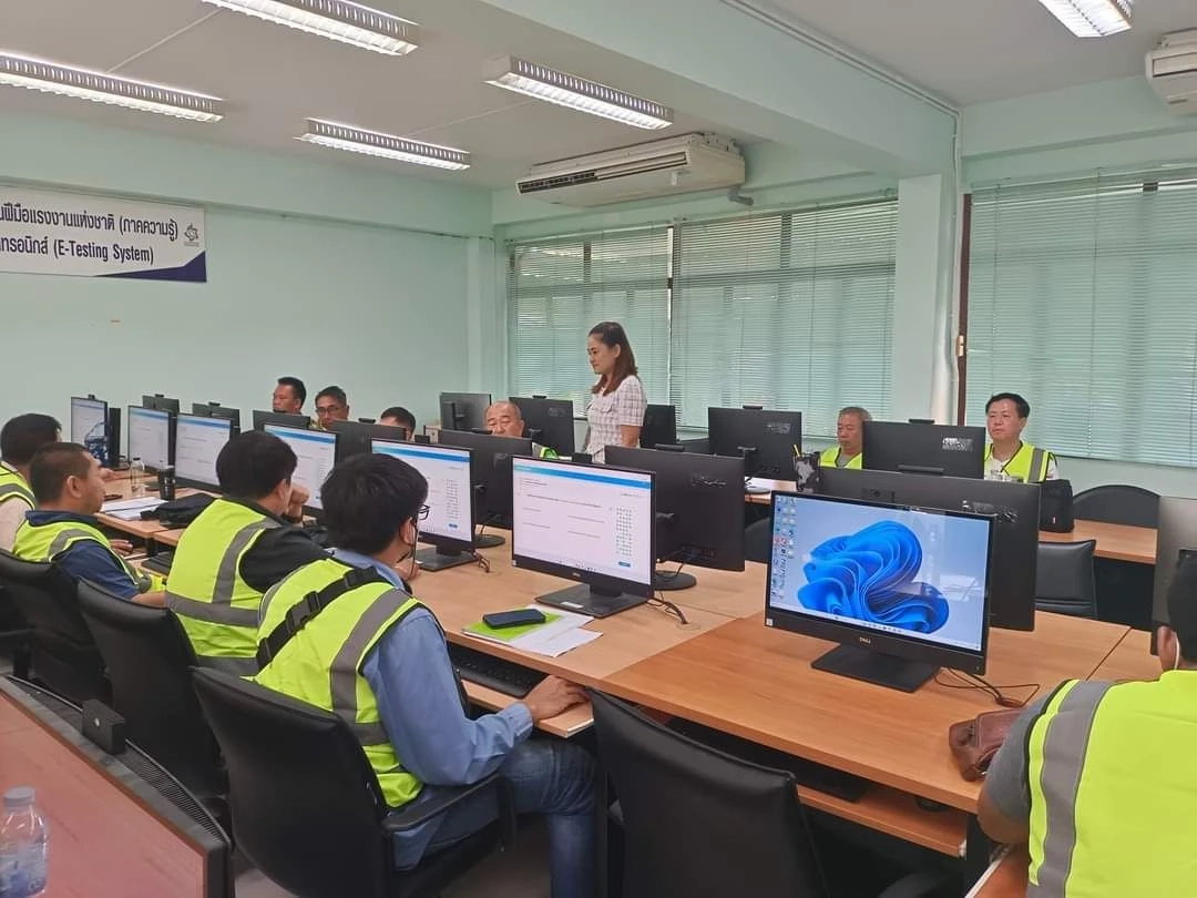 แนะแรงงานเพิ่มทักษะ "ดิจิทัล" รองรับปรับขึ้น"ค่าแรง"