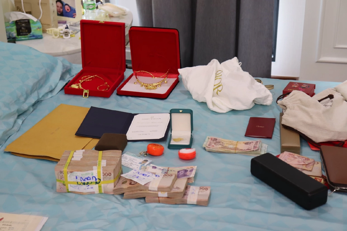 ทลายแก๊งมังกรจีน หลอกลงทุนเทรดเงินคริปโตข้ามชาติ กว่าหมื่นล้าน