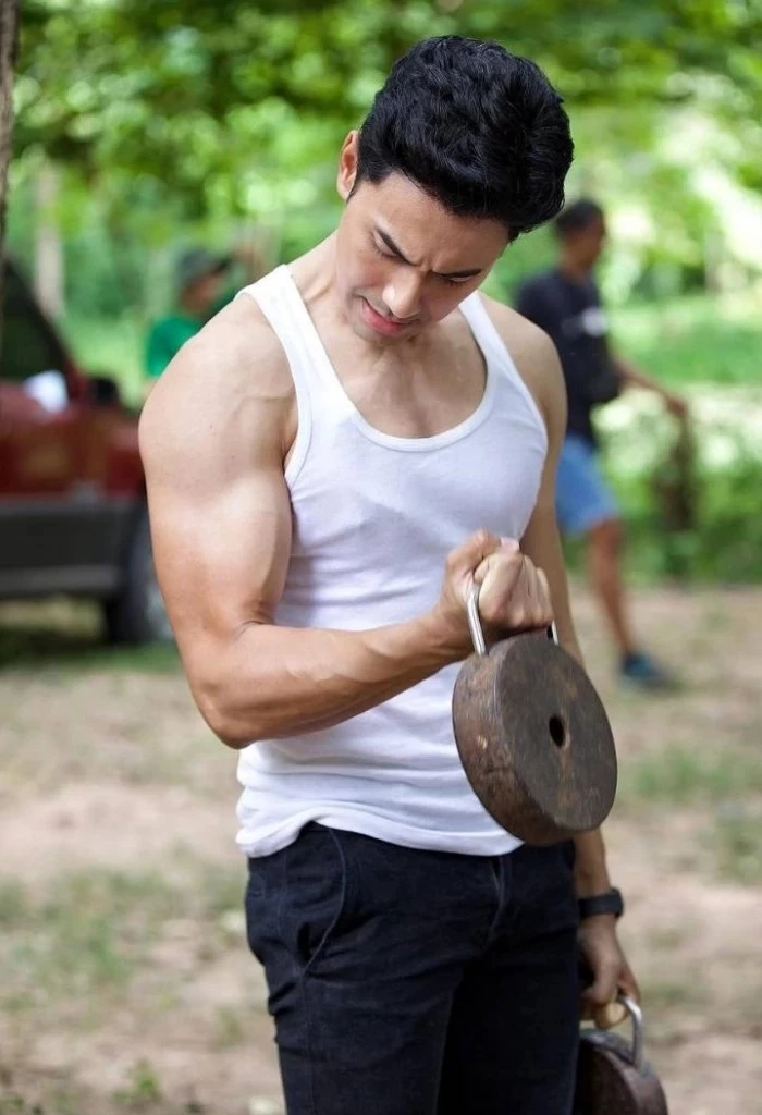 ต้นสังกัดเปิดคลิป "เอส กันตพงศ์" ก่อนวูบหมดสติ "พี่นก จริยา" โพสต์ให้กำลังใจ