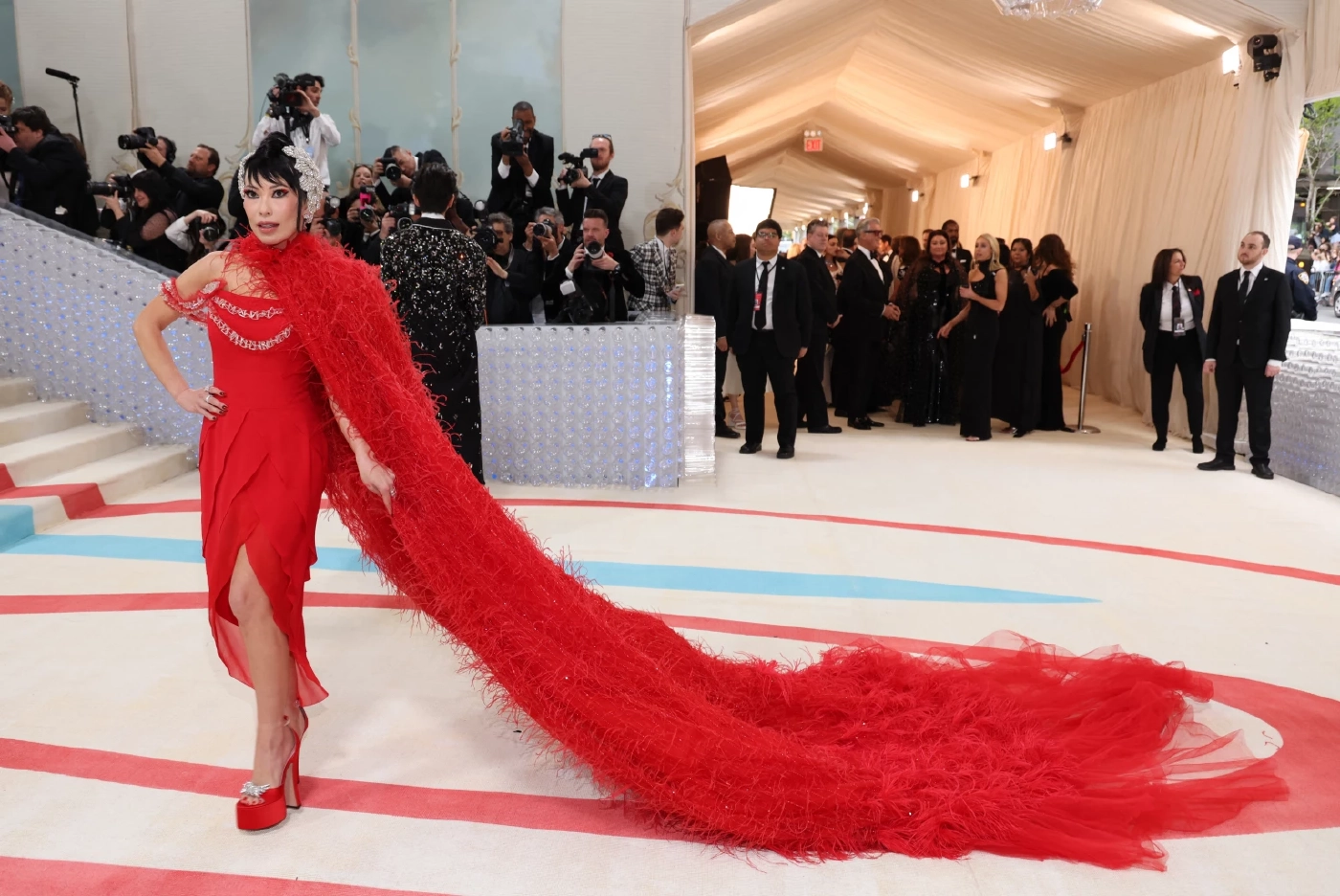 Met Gala 2023 มาในธีม Karl Lagerfeld ดีไซเนอร์แบรนด์ Chanel ( มีคลิป )