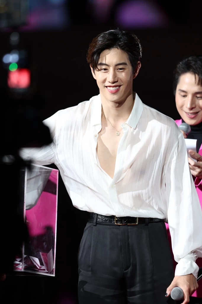 อากาเซ่ สุดฟิน งานแฟนมีต มาร์ค ต้วน    