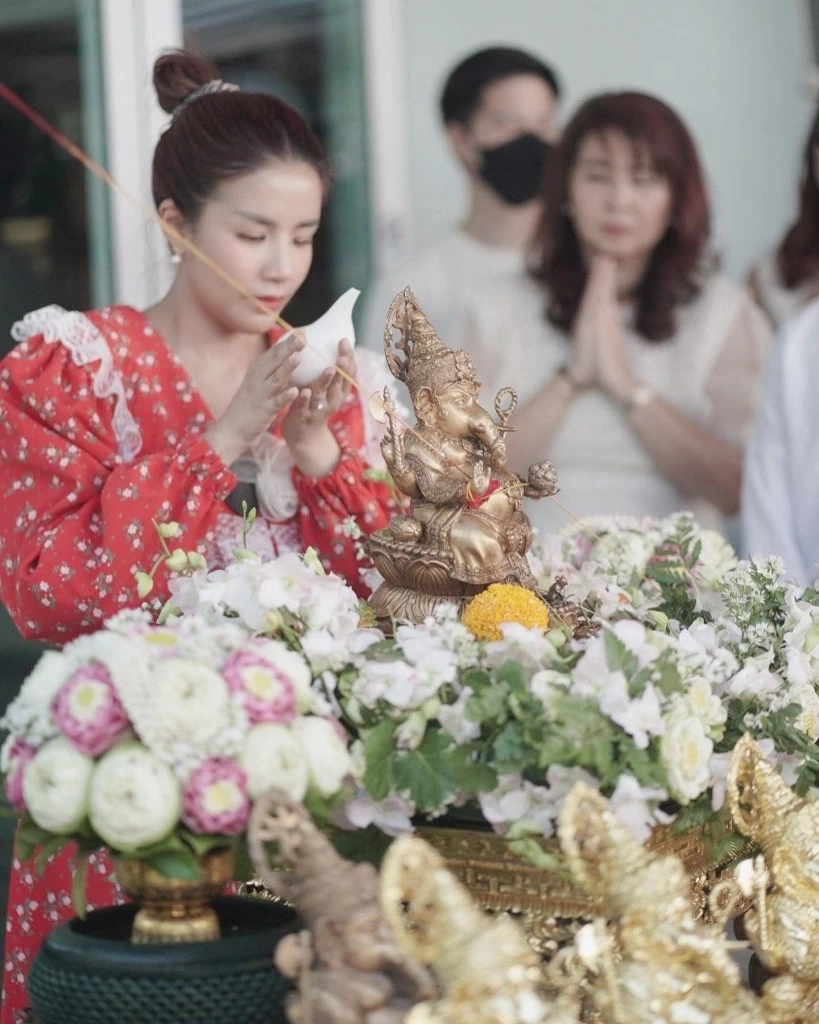 ดราม่าถาโถม ใบเตย อาร์สยาม โพสต์ให้กำลังใจน้องชาย หลังแฟนประสบอุบัติเหตุ