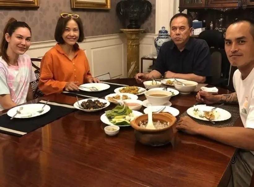 "แมท ภีรนีย์" เข็ดแล้วรักจังหวะนรก พร้อมแจง ข่าวเม้าท์ซุ่มคบไฮโซดัง