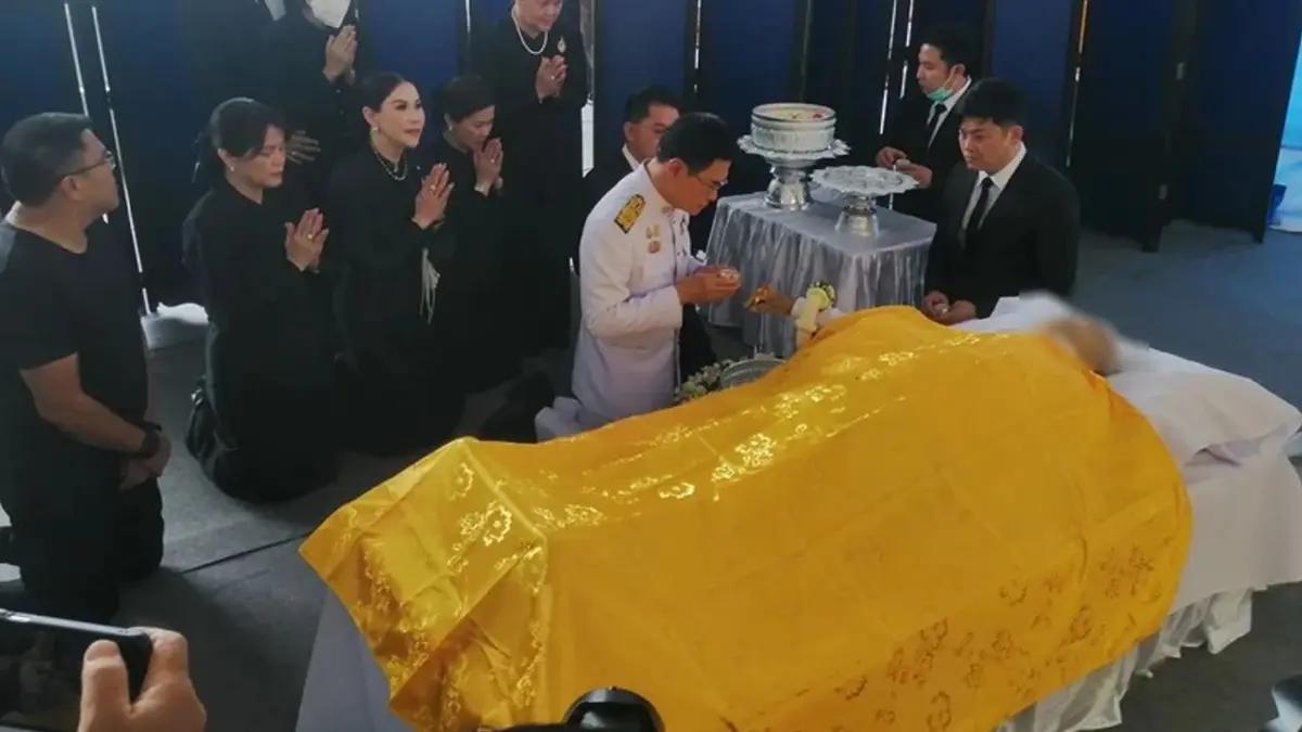 “ในหลวง” พระราชทานน้ำหลวงอาบศพ "วีระ ลักษณวิศิษฏ์" บิดานายจุรินทร์ หัวหน้าพรรคประชาธิปัตย์