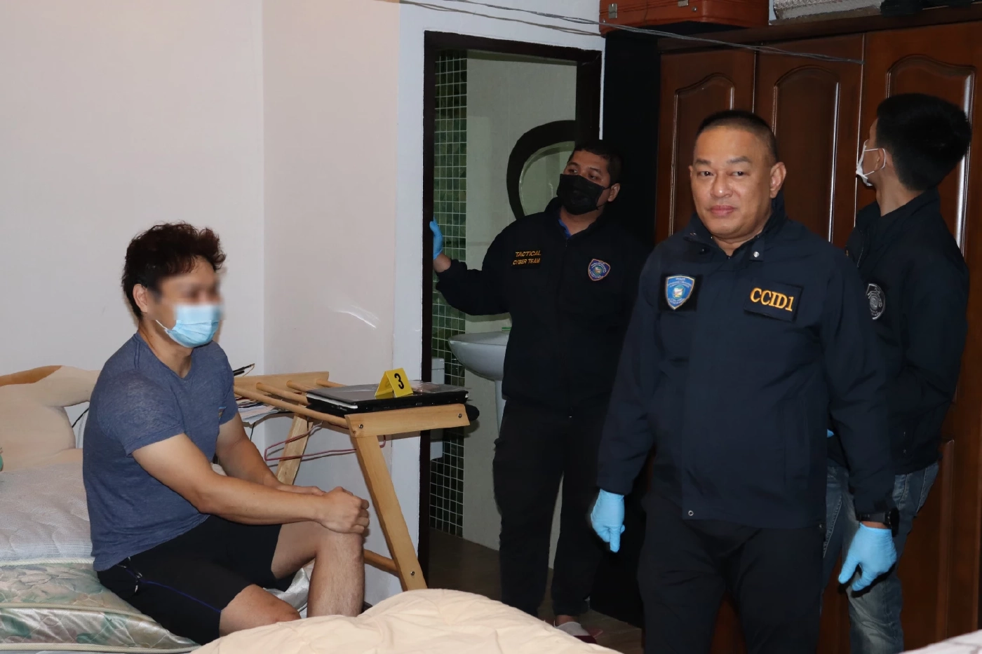 ตร.ไซเบอร์ จับอดีตนักบิน ลวงสาวมีเพศสัมพันธ์ แอบถ่ายคลิปโป๊ ลงขายกลุ่มลับ