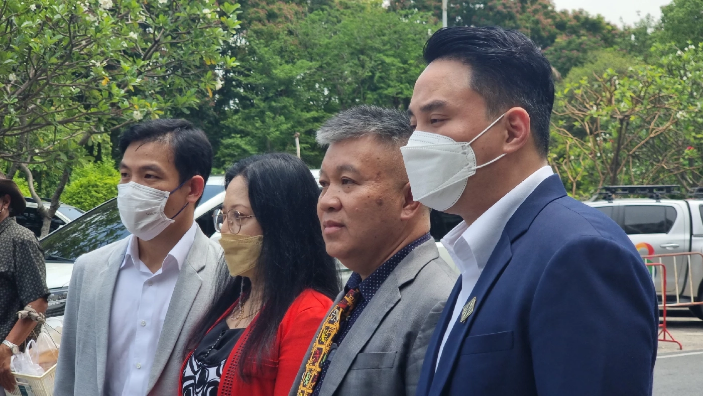 "แม่แตงโม - ปอ - โรเบิร์ต" ชื่นมื่น หลังฟังคำพิพากษา แม่บอกได้ความยุติธรรม