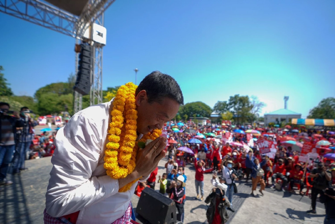 "เศรษฐา" ยินดี "แพทองธาร" คลอดลูกชาย ชัด "บัตรคนจน"จะหายไปเพราะคนรวยขึ้น