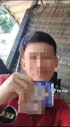 อย่าหาทำ! ตร. เร่งล่าตัว หนุ่มโพสต์ Tiktok อวดเงินพันพร้อมบัตรหาเสียง