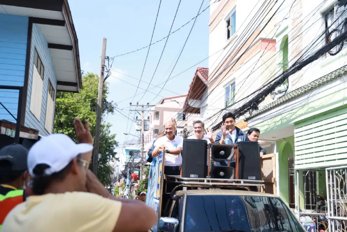 หาเสียงวันสุดท้าย "อภิสิทธิ์" ขึ้นรถแห่จับไมค์ ขอโอกาส "เอิร์ธ พงศกร"