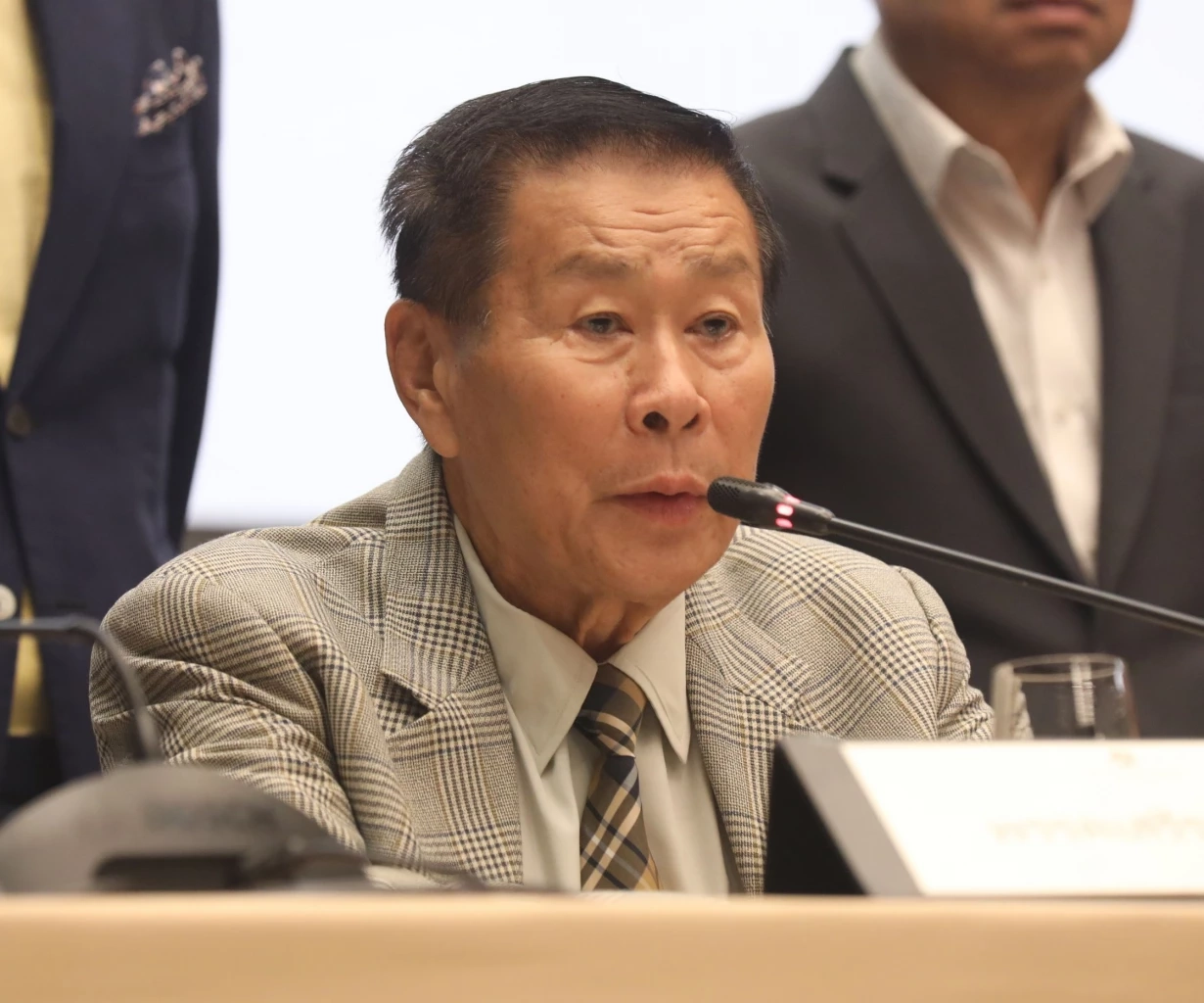 พล.ต.อ.เสรีพิศุทธ์ เตมียเวส