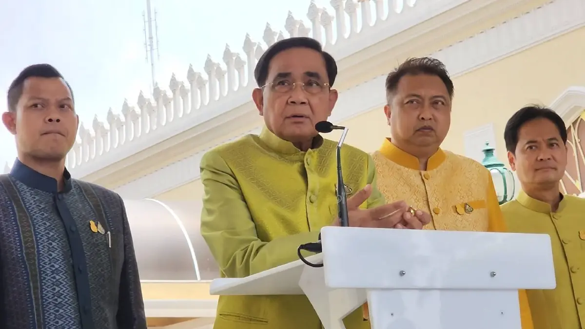 พล.อ.ประยุทธ์ บอกไม่เคยคุยตั้งรัฐบาลเสียงข้างน้อย ระบุให้รอหลังเลือกตั้ง
