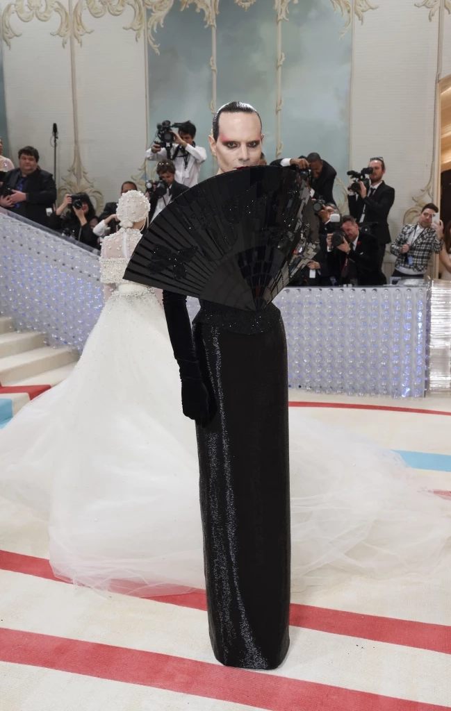 Met Gala 2023 มาในธีม Karl Lagerfeld ดีไซเนอร์แบรนด์ Chanel ( มีคลิป )