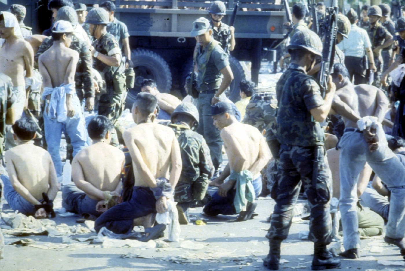 ประวัติศาสตร์ “พรรคทหาร” กับอวสาน “พรรคเฉพาะกิจ” 