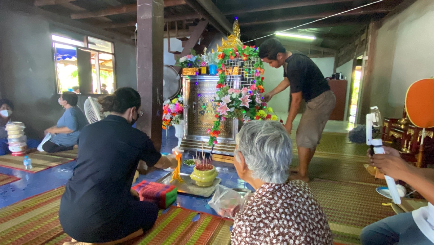 สุดโหด! โจ๋อำนาจเจริญ ใช้ขวานจามอริ ดับหน้าเวทีหมอลำงานบุญ