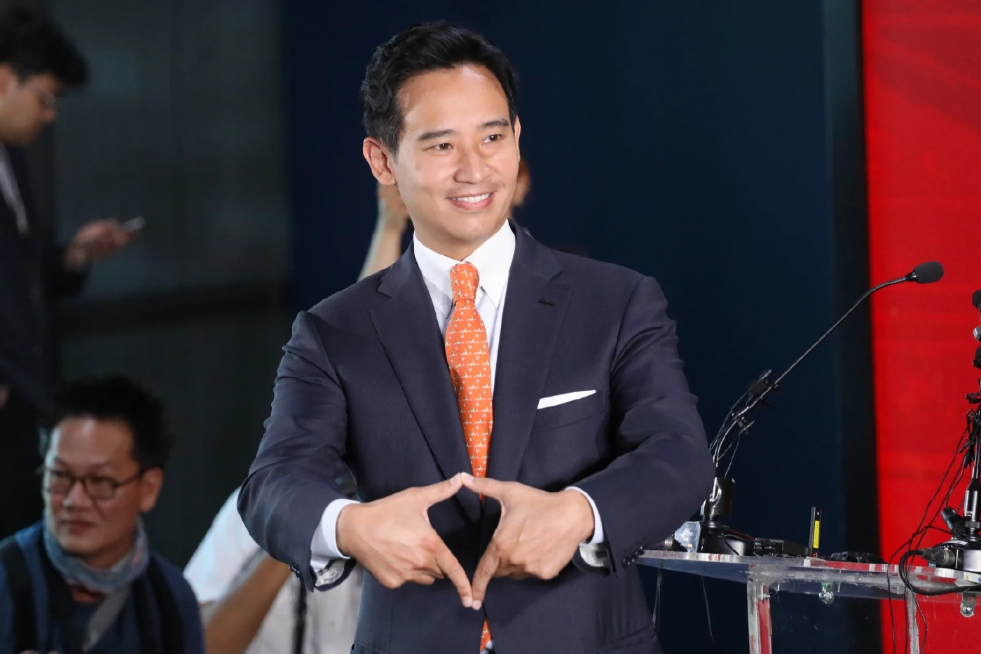 ศึกชิงประธานสภาฯ เกมต่อรองเก้าอี้รัฐมนตรี หรือหวังพลิกขั้วจัดตั้งรัฐบาล ?