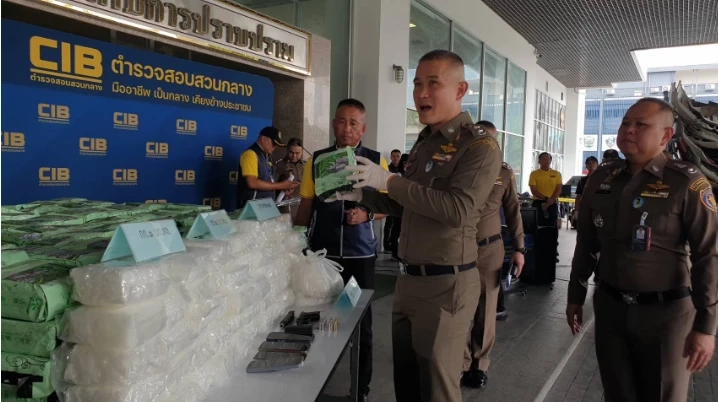 พล.ต.ท.จิรภพ ภูริเดช ผู้บัญชาการตำรวจสอบสวนกลาง