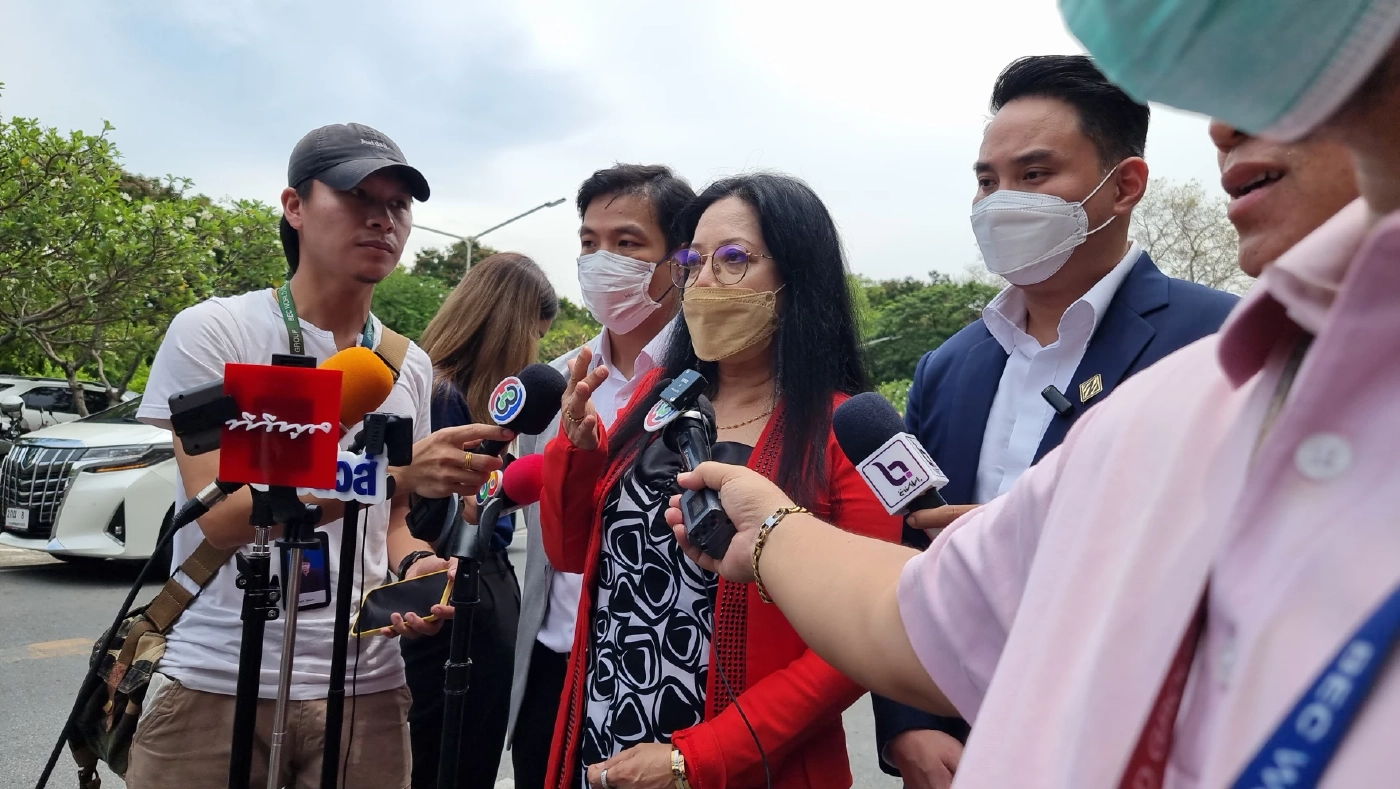 "แม่แตงโม - ปอ - โรเบิร์ต" ชื่นมื่น หลังฟังคำพิพากษา แม่บอกได้ความยุติธรรม