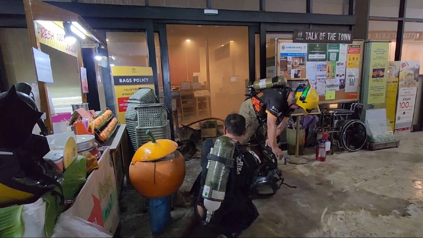 ไฟไหม้ซูเปอร์มาร์เก็ตชื่อดัง เมืองเชียงใหม่ ลูกค้าแตกตื่นหนีตายวุ่น