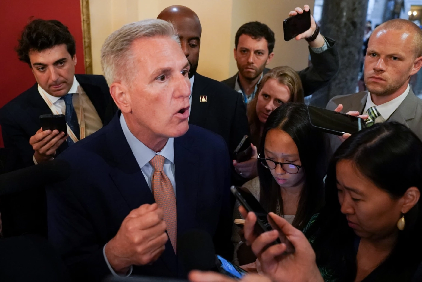 เควิน แมคคาร์ธี ประธานสภาผู้แทนราษฎร