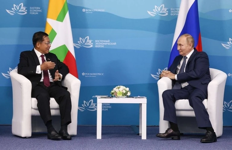 รัสเซียใช้ท่อเมียนมาส่งน้ำมันให้จีน