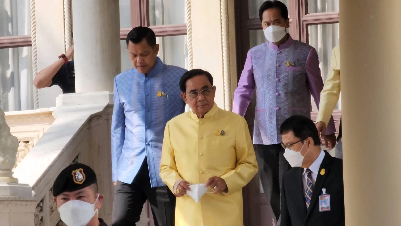 นายกฯ สั่งเร่งติดตามแก้หนี้ครัวเรือน-ความยากจน เป็นผลงานส่งต่อรัฐบาลใหม่