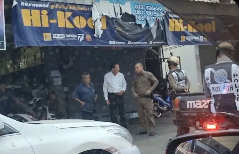 อีกแล้ว "ทวี ไกรคุปต์" พ่อปารีณา ขับชนเบนซ์ขณะกลับรถ เผย ไม่รู้เฉี่ยวตอนไหน