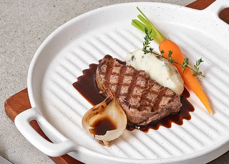 เชฟอังกูร รอดเจริญ เชิญคนรักบุฟเฟ่ต์ลิ้มรสอาหารที่ร้าน House of Kin KORAT