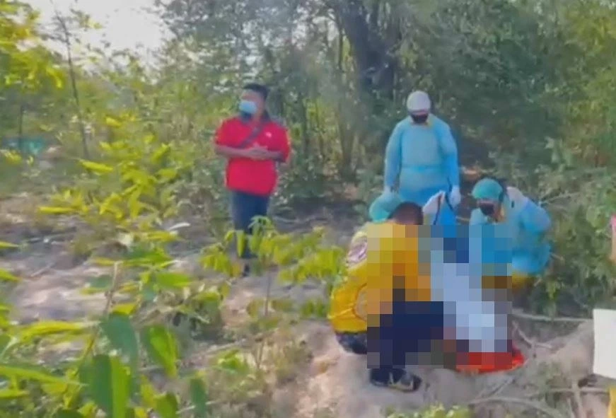 หนุ่มน้อยใจเมียไม่ให้ดื่มเหล้า ตัดสินใจผูกคอดับบนต้นไม้